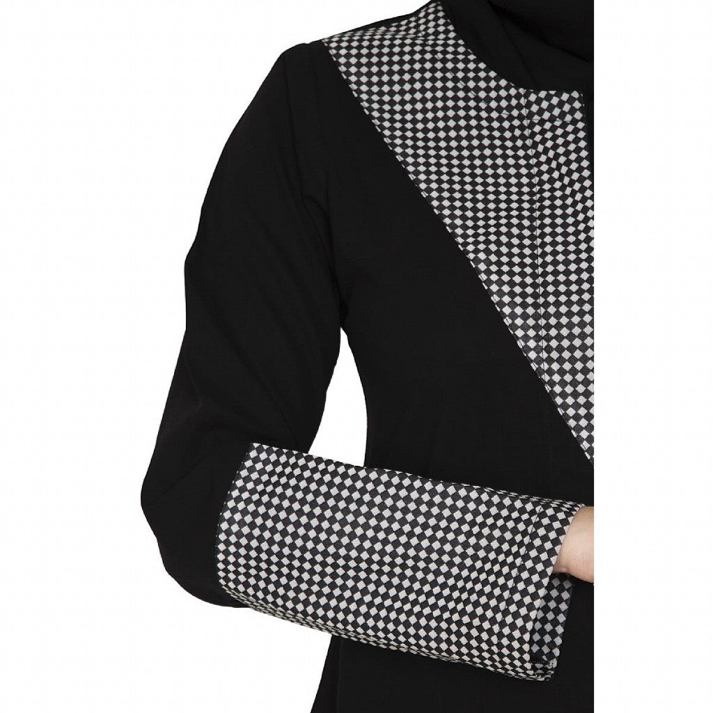 Classic Front open abaya - Black