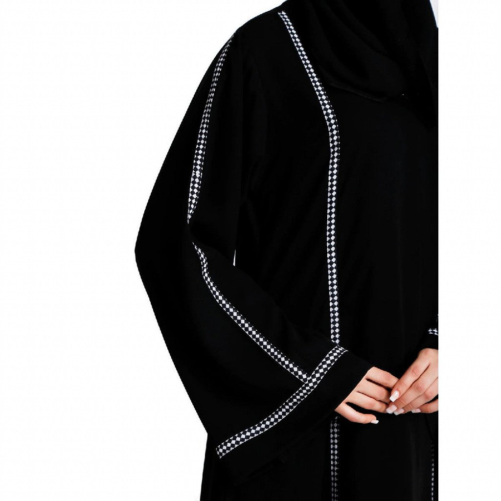 Loose fit abaya with embroidery work- Black
