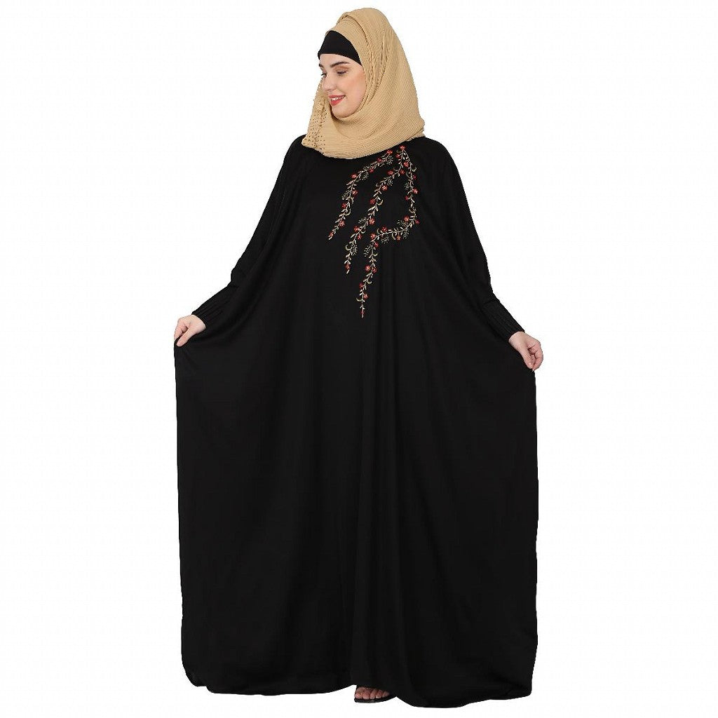 Embroidery Kaftan with pleated sleeves- Black