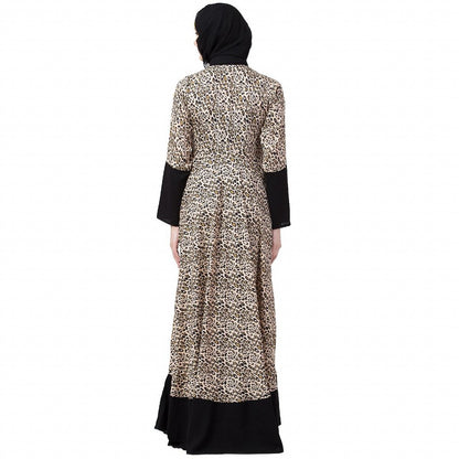 Casual dress with leopard print